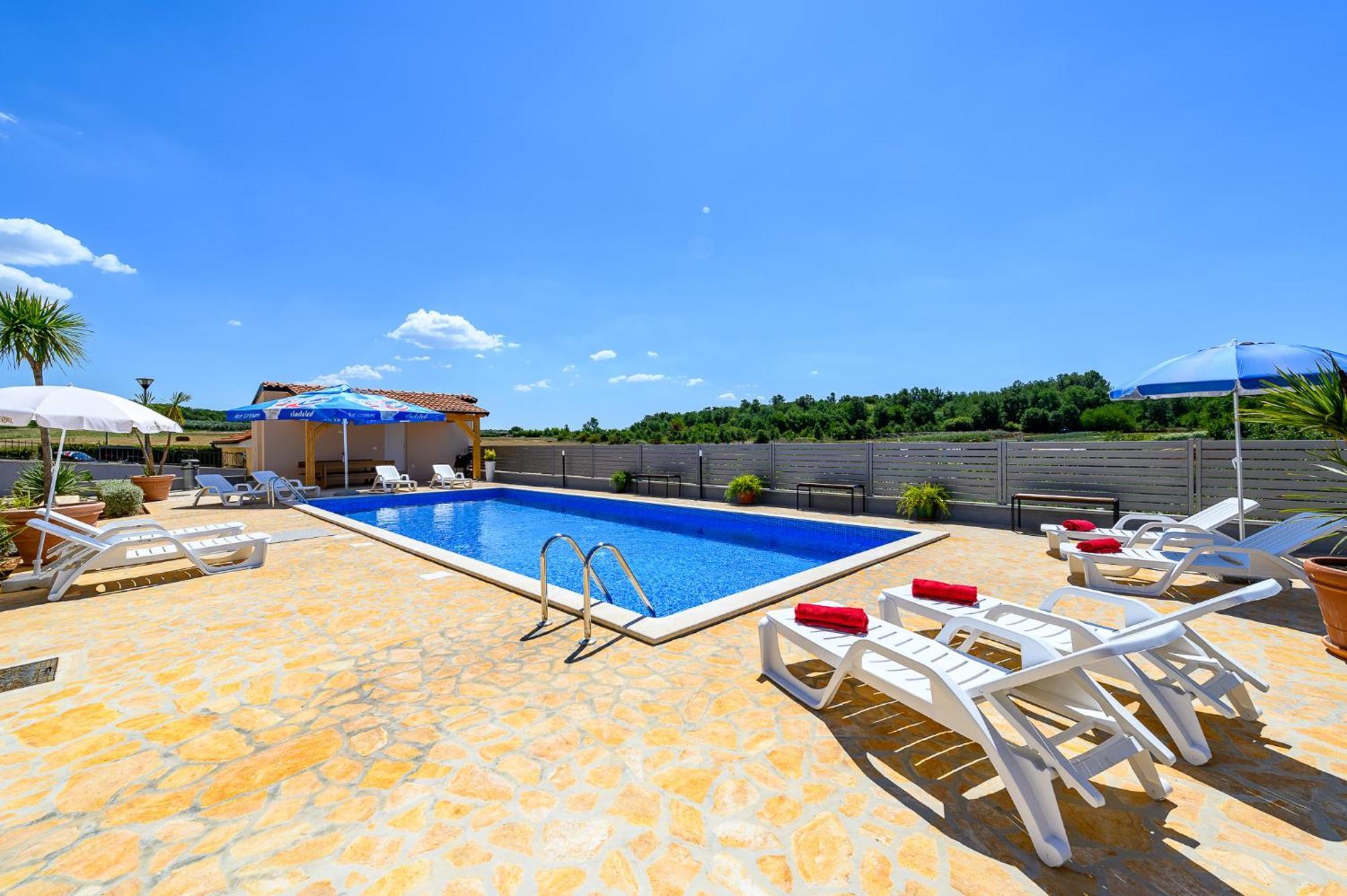 Stancija Amorozo 5 Ap 2 * Poreč
